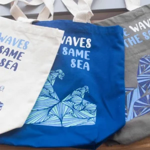 Tryckt bomullskasse We are Waves blå - produktbild 6