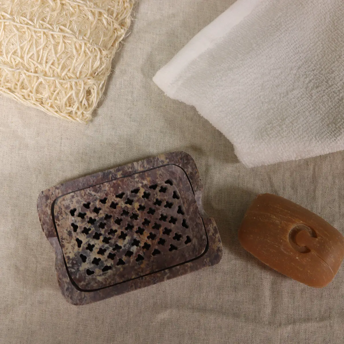 Tvålfat i tvålsten med avrinning 11x8 cm, klassisk fyrkantig - produktbild 7