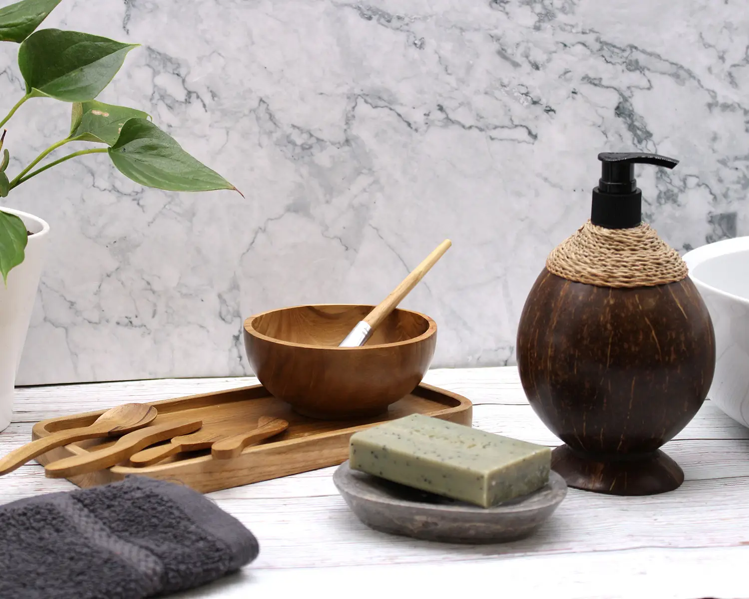 Tvålpump i naturligt kokosnötsskal 150 ml - produktbild 8