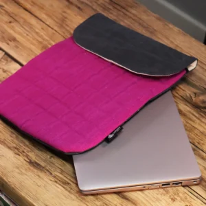 Vadderat laptopfodral i stentvättad bomull, chockrosa - produktbild 2