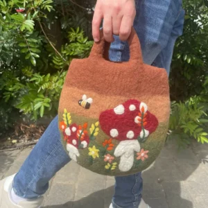 Vattentovad väska med svampmotiv 35x27 cm - produktbild 4