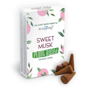 Förpackning med växtbaserade rökelsekoner Sweet Musk och några koner bredvid