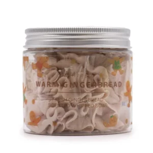 Burk med vispad tvål dekorerad med pepparkaksgubbar