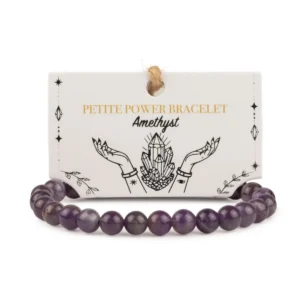 Petite armband med polerade ametistpärlor på illustrerat presentkort