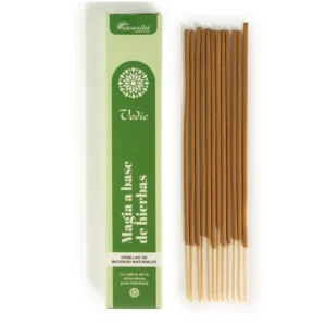 Grön förpackning med Vedic Masala rökelsepinnar och tolv bruna rökelsepinnar bredvid